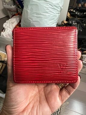 LV Epi Coin Pouch